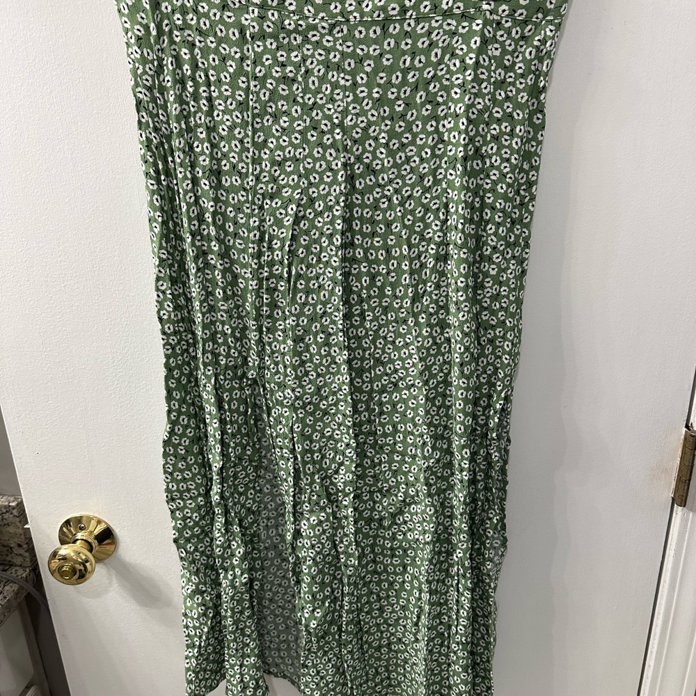 H&M Green Maxi Pleated A-Line Skirt